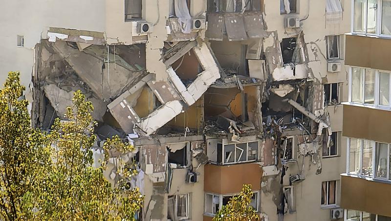 Familiile afectate de explozia blocului din Rahova vor primi ajutor financiar pentru încă un an