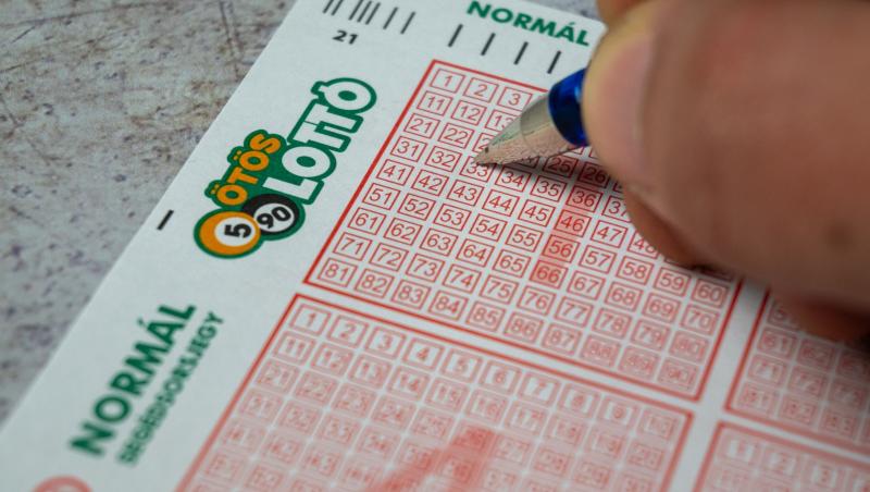 Cine este femeia care a câştigat 10 milioane de euro la loto: "O minune care mi-ar putea salva viaţa"