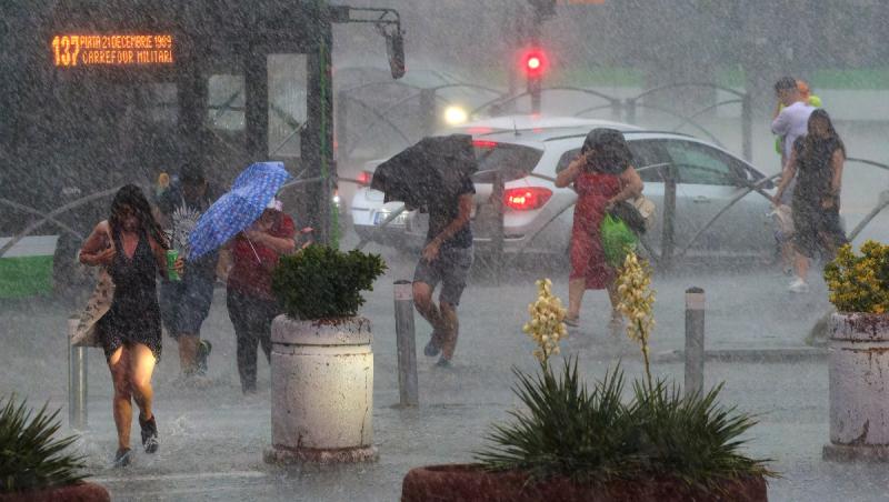 Alertă ANM: România, sub cod galben de caniculă cu temperaturi de 37°C, dar și vijelii. Zonele afectate