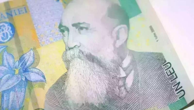 Leul românesc câştigă teren important în raport cu lira sterlină
