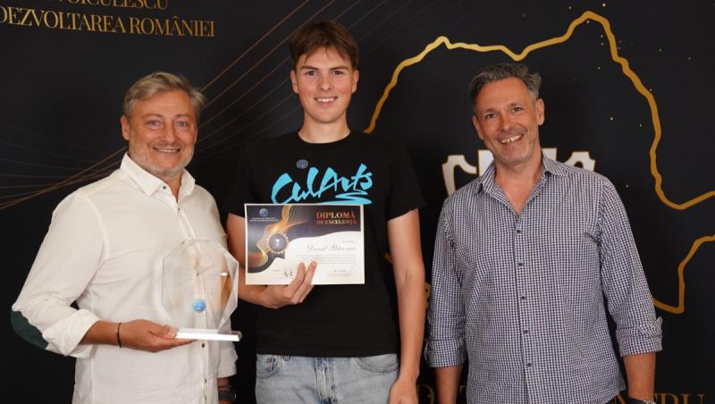 Primul român admis la școala de actorie fondată de Walt Disney. David Petrovici, premiat cu bursă de excelență