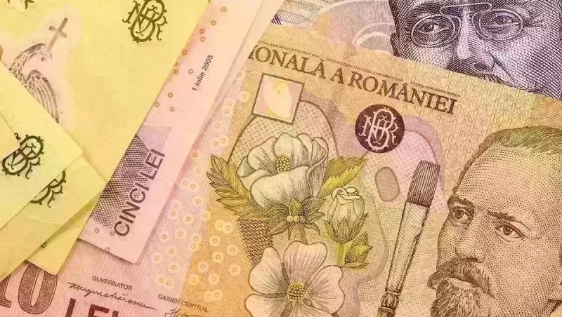 Leul românesc a câştigat teren important în raport cu dolarul american