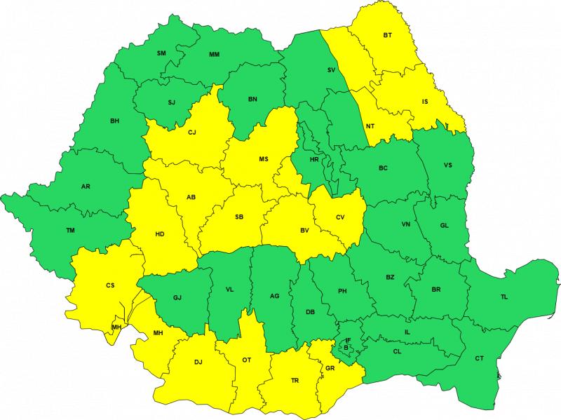 Vreme extremă în România: Cod galben şi portocaliu de caniculă, urmate de furtuni și cantități mari de apă