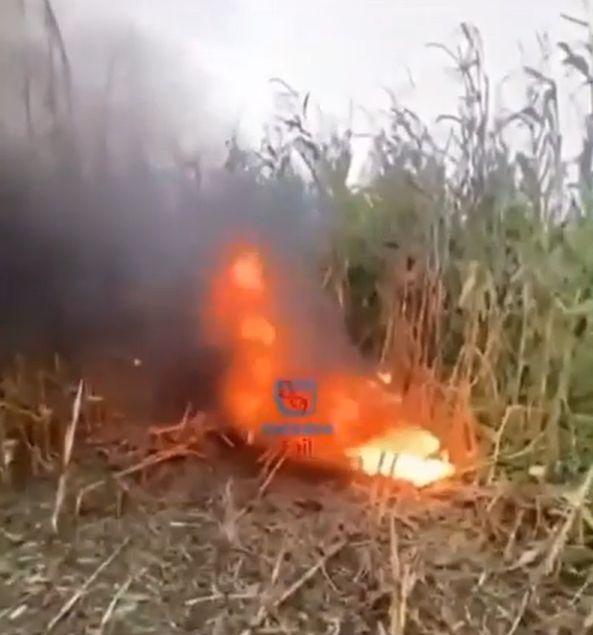 "Am crezut că a explodat butelia". Dronă prăbușită la mai puțin de 500 de metri de case, în Suceava