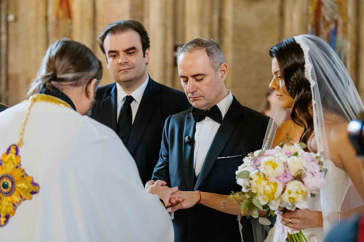 Imagini de la nunta lui Alexandru Nazare, la care a participat și Nicușor Dan
