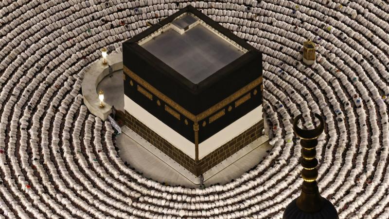 Arabia Saudită anunţă că a interceptat o dronă care se îndrepta spre Mecca. Rebelii houthi resping acuzaţia