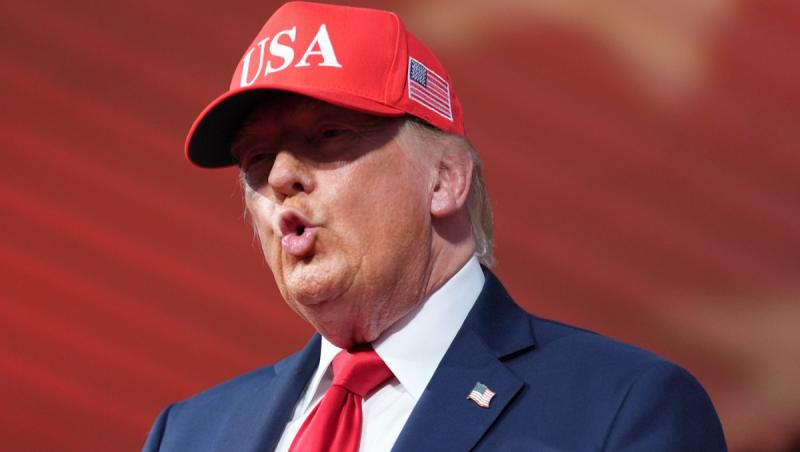 Trump, gata să joace "cartea taxelor vamale foarte mari" dacă statul canadian devine membru asociat al UE