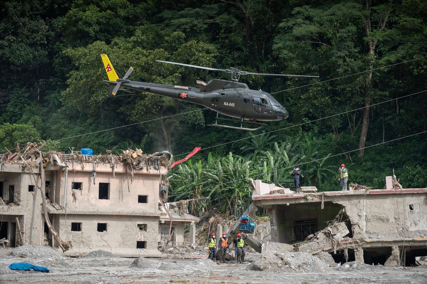 Nepal cere despăgubiri climatice de la China, SUA și India. Bilanțul a ajuns la 1.114 morți şi 4.000 dispăruţi