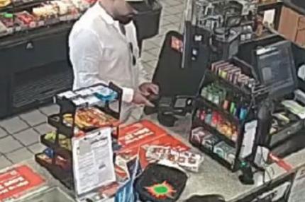 Românii, lideri la fraudele prin skimming în SUA. Furturi de sute de milioane de $. Reacţia lui Elon Musk