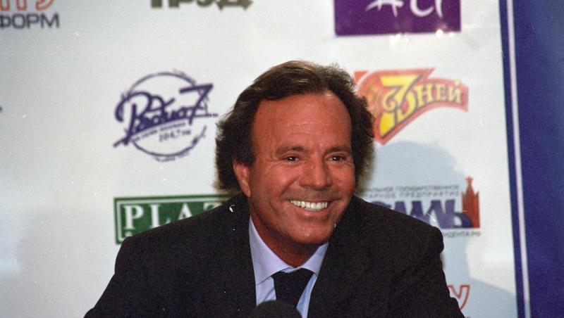 Pe 23 septembrie 1943 s-a născut cântăreţul spaniol Julio Iglesias