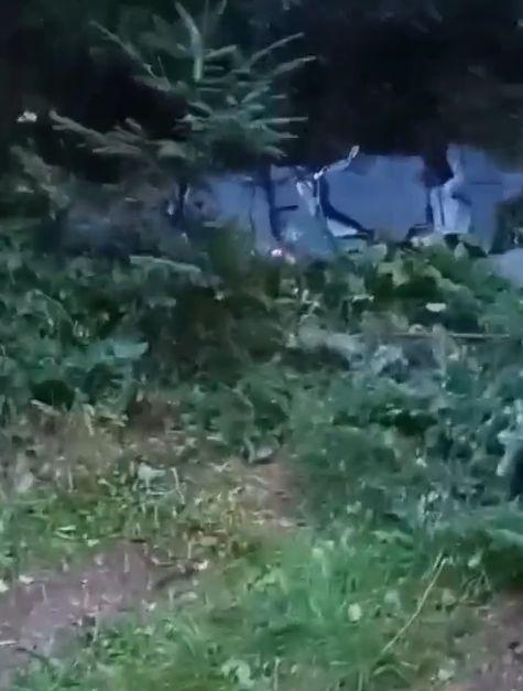 Dronă căzută în apropiere de localitatea Solca din Suceava. Mai multe școli din județ au cursurile suspendate