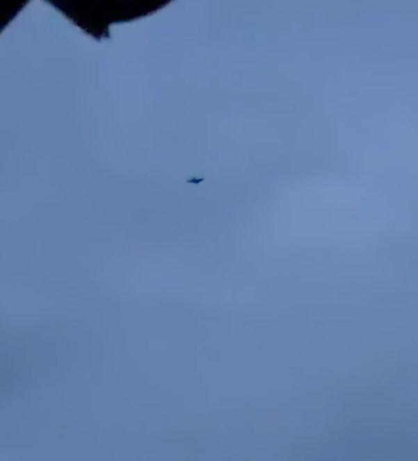 Dronă căzută în apropiere de localitatea Solca din Suceava. Mai multe școli din județ au cursurile suspendate
