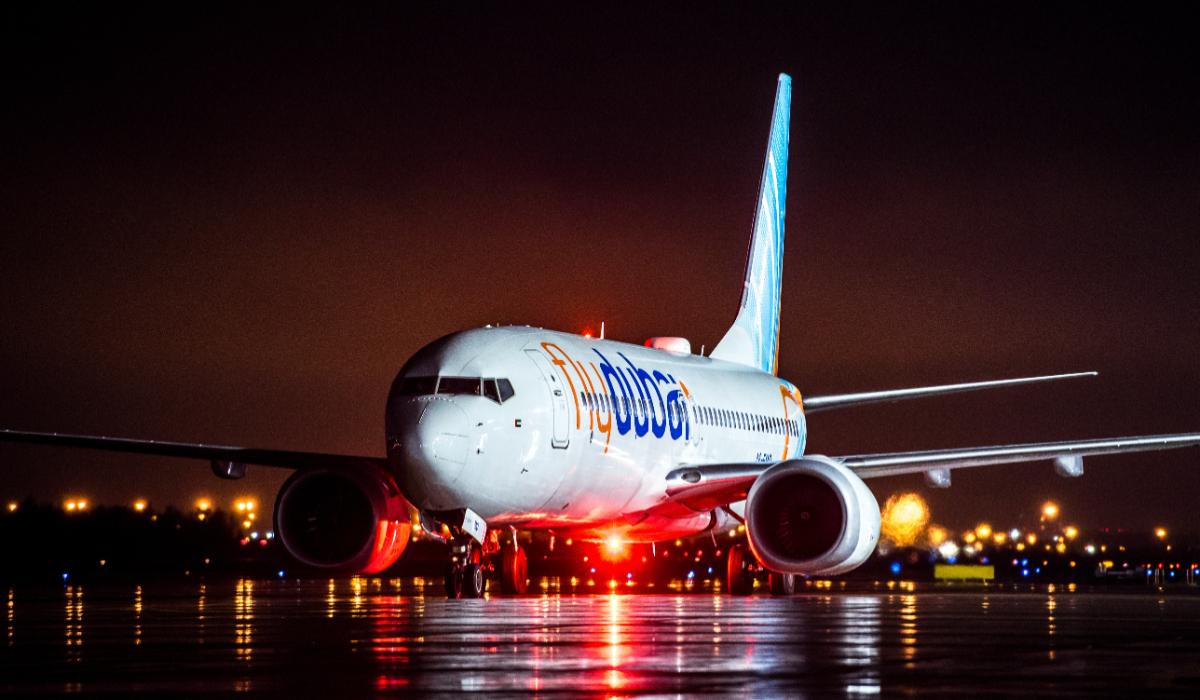 Incident grav la bordul unui avion FlyDubai: pilot, înjunghiat în cockpit, aeronava a coborât brusc 5000 m