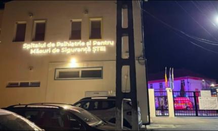 Incendiu la Spitalul de Psihiatrie Ştei, din Bihor: 116 oameni, evacuaţi. Focul, pus de o pacientă