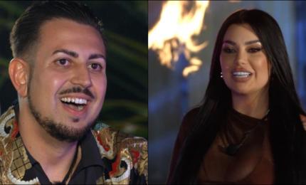 Prințul Marco, cucerit din priviri de ispita Gabriela Barbu