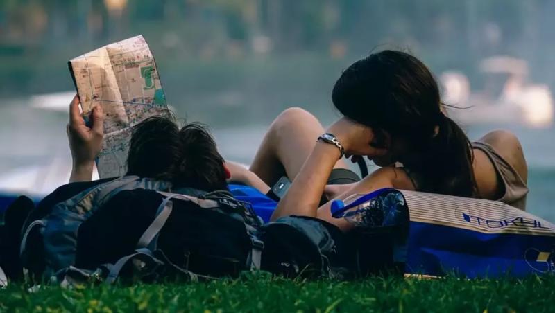 Zile libere 2027: lista completă a sărbătorilor legale și a minivacanțelor