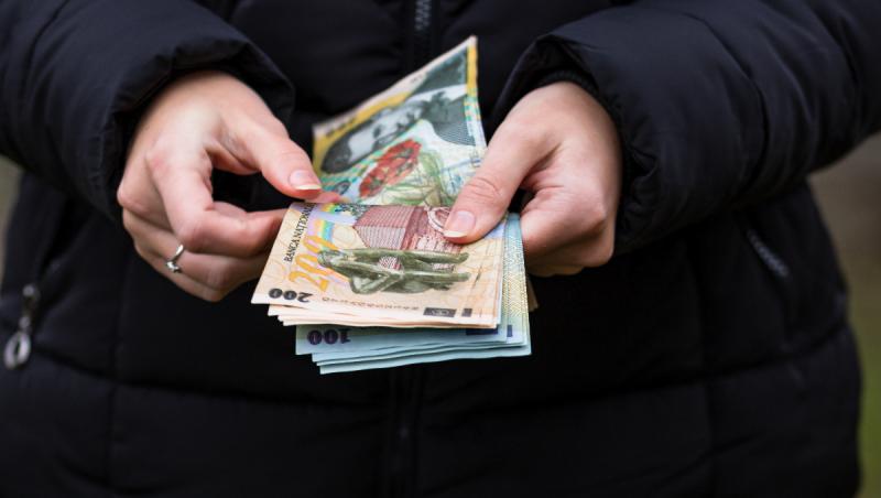Apare o nouă bancnotă de 100 de lei. Anunțul BNR
