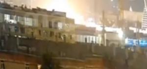 Momentul în care o dronă kamikaze doborâtă de ruşi loveşte o clădire din Moscova. Kievul a încercat din nou să atace Flota Mării Negre