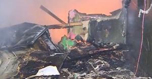 "Aşa flacără mare a fost de ardeau hainele pe noi". Un tată a murit carbonizat lângă fiul său de 10 ani, în Sighişoara. Copilul a fost salvat în ultima clipă