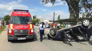 Accident mortal la Hunedoara. Un bărbat a murit şi alte 5 persoane au fost grav rănite (Foto)