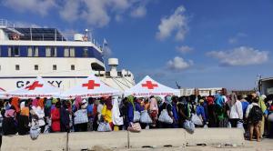 Italia. Stare de urgență pe insula Lampedusa, unde aproape 7.000 de migranți au sosit în doar 24 de ore. Autoritățile locale sunt copleșite