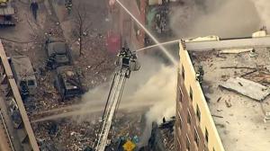 Doi morţi şi 20 răniţi în urma unei explozii într-un bloc din New York!
