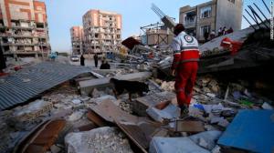 Bilanţul cutremurului devastator din Iran a ajuns la 530 de morţi şi peste 8.000 de răniţi