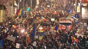 A cincea zi de PROTESTE! 170.000 de manifestanţi în Piaţa Victoriei, un nou record al seriei de manifestaţii