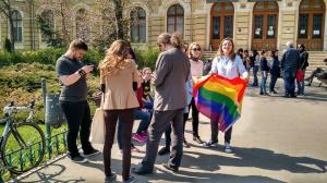 Homosexualii au luat cu asalt sediul PSD!