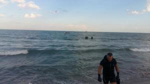 TRAGEDIE pe plaja Vadu! Un adolescent de 15 ani a dispărut în mare. Un bărbat de 66 de ani a fost salvat, dar e în stare gravă