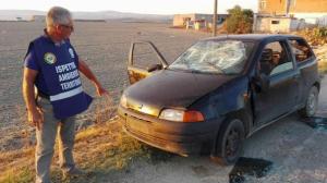 Mașină cu numere românești, CIURUITĂ DE GLOANȚE! A fost găsită abandonată la marginea unui drum, în Italia (IMAGINI ŞOCANTE)