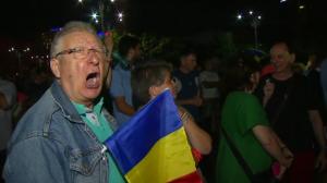 Proteste anti-guvernamentale în București și alte orașe ale țării. În Piața Victoriei au fost 1600 de manifestanți