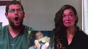 Reacția unor creștini când au aflat că sunt acuzați de crimă după ce și-au lăsat fetița de 10 luni să moară de foame (Video)