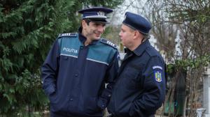 Alex Bogdan, interpretul polițistului Sică, din Mangalița, a salvat de pe stradă două pisici: “Sunt independente, puternice și extrem de iubitoare”