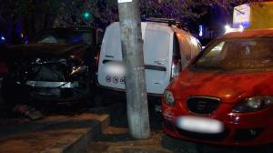 Un șofer grăbit a creat panică în Sectorul 3 al Capitalei: Patru mașini distruse, după ce a lovit violent un alt autoturism