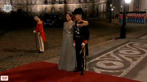 Scandal amoros în familia regală din Danemarca. Prinţul Frederik, surprins în compania unei actrițe mexicane stabilită în Spania. Cei doi ar fi petrecut 12 ore împreună