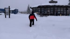 Se dă startul la schi în Munții Șureanu. Închirierea echipamentului începe de la 50 de lei