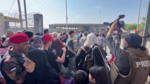 Românii evacuați din Fâșia Gaza se întorc în România. Alți 50, blocați la granița cu Egiptul. Corespondență Observator din Israel