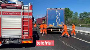 Un şofer român de TIR a murit în cabina zdrobită, după un accident înfiorător pe autostrada A4, în Italia. A intrat în plin într-un alt camion