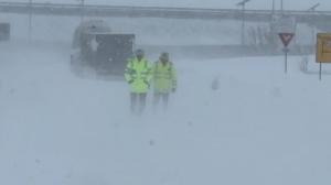 Ninge de 5 zile în Moldova. Salvatorii au înfruntat nămeţi de peste 2 metri în Botoşani. Strat record de zăpadă pentru luna aprilie