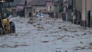 Alertă de inundații în România. Râuri din cinci județe, sub cod roșu până marți la ora 12.00. Mediu: Cursurile de apă să fie monitorizate în permanenţă