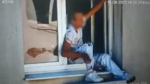"Urlete, ţipete şi o bubuitură". Filmul atacului sângeros din Bucureşti, unde un bărbat şi-a înjunghiat iubita sub ochii fetiţei lor şi a ameninţat că se omoară  