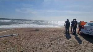 Misterul din jurul morții lui DJ Lalla, tânăra găsită moartă pe o plajă din Constanța. Inițial s-a crezut că este un manechin de plastic