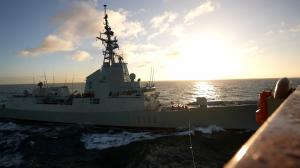 Echipa Observator, pe o navă de război în cea mai mare operaţiune NATO din istorie