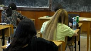 Tot mai mulți români renunță la studii după terminarea liceului. Cum arată situația la nivelul UE
