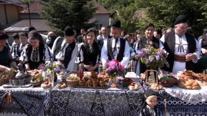 Tradiţia care se respectă cu stricteţe în a doua zi de Paşte într-un sat din Alba. Ce este "Statu' la vase"
