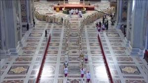 Papa Francisc a fost intronizat astazi, la Vatican. Suveranul Pontif a facut un apel catre liderii economici, politici si sociali ai lumii