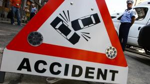 UPDATE: O familie a fost înjumătăţită de moarte într-un accident grav în Bucureşti!