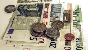 Curs valutar 24 mai 2019. Euro, aproape de maximul istoric
