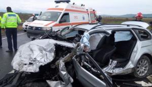 UPDATE: GRAV accident pe DN1, Sibiu: O persoană a MURIT, iar o alta se află în STARE GRAVĂ FOTO